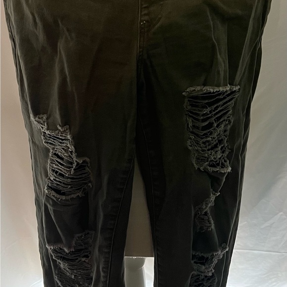Cute destroyed forever 21 joggers - Picture 5 of 10